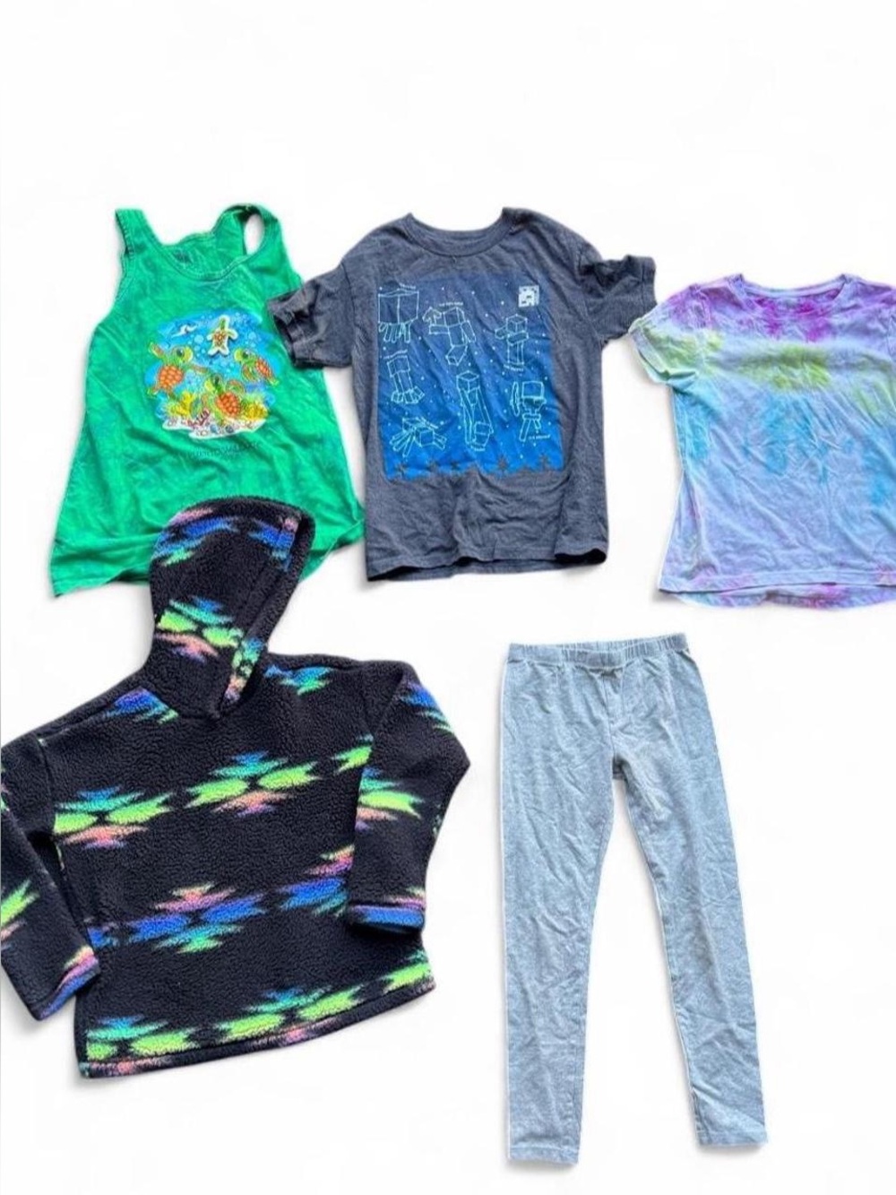 ✨Multicoloured Kids bundle Size M✨